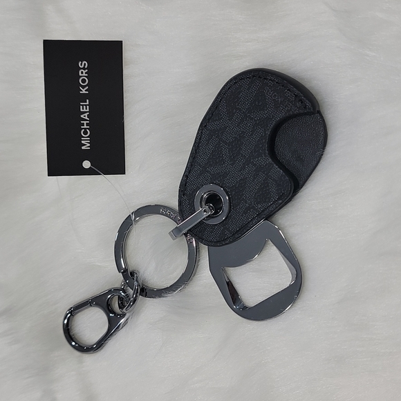 Michael Kors Harrison Logo Bottle Opener Key Fob - Picture 1 of 4